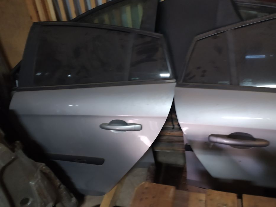 Błotnik przedni prawy, drzwi fiat bravo kod vr 620 /B