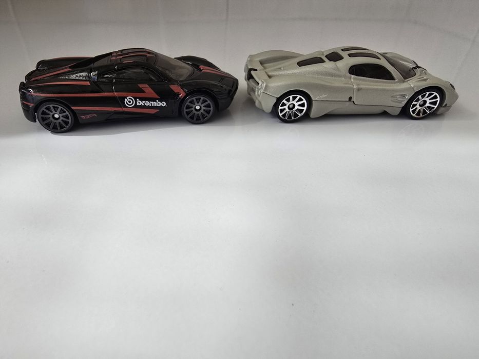 Conjunto 2 Pagani fora da caixa Hot whells