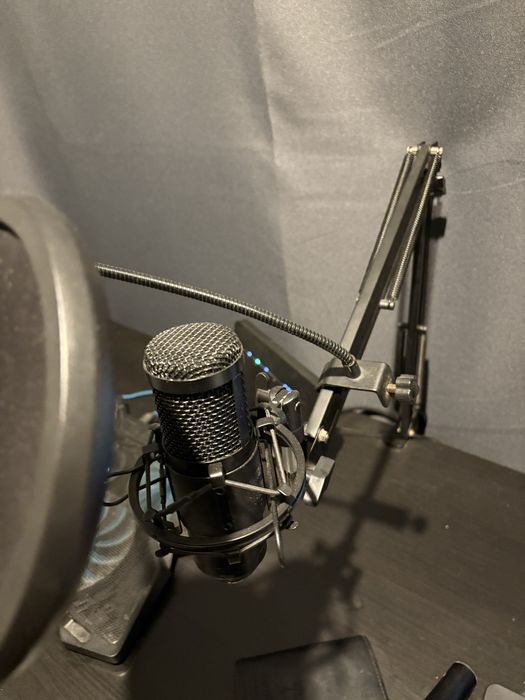 Microfone USB + braço + Pop Filter