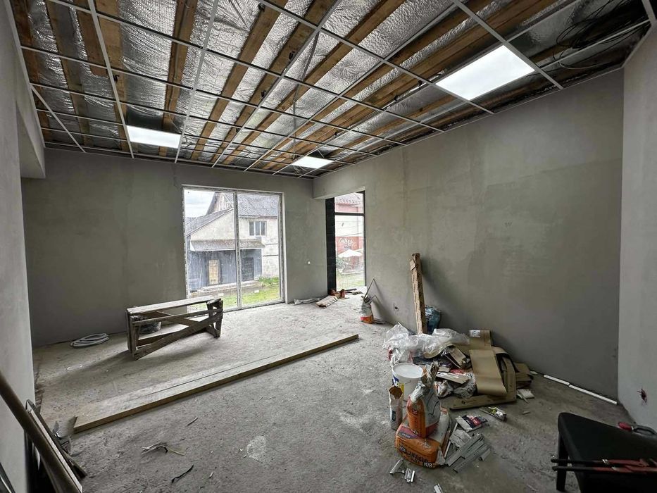 Продається магазин в смт. Буштино