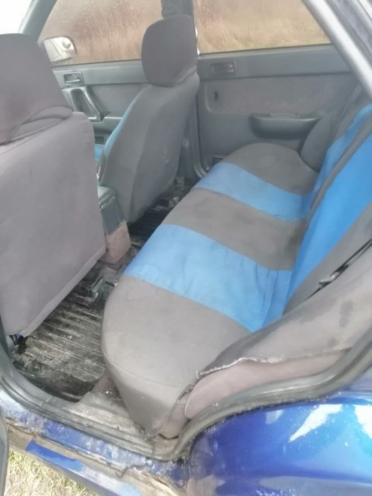 Хундай елантра 1995 року j1