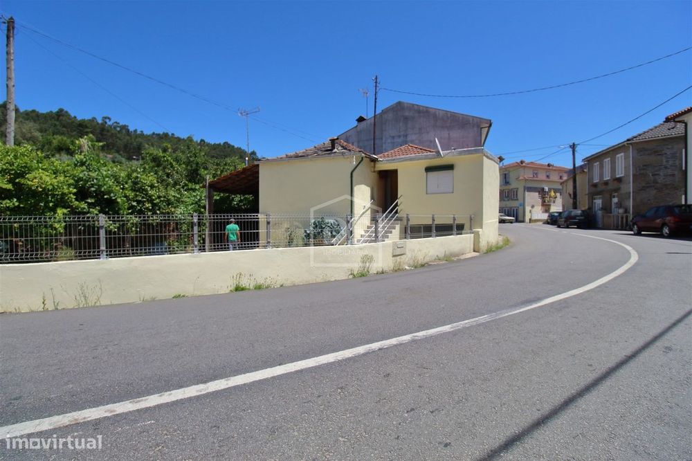 Moradia T3 Venda em Nespereira,Cinfães