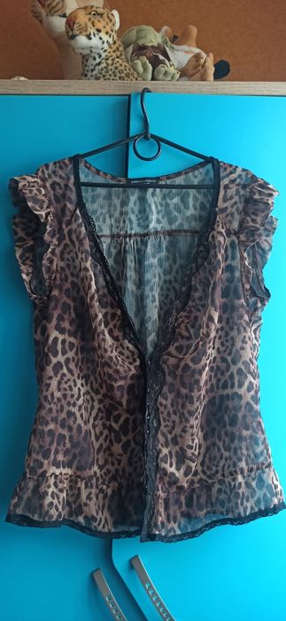 Продам  женские кофточки.