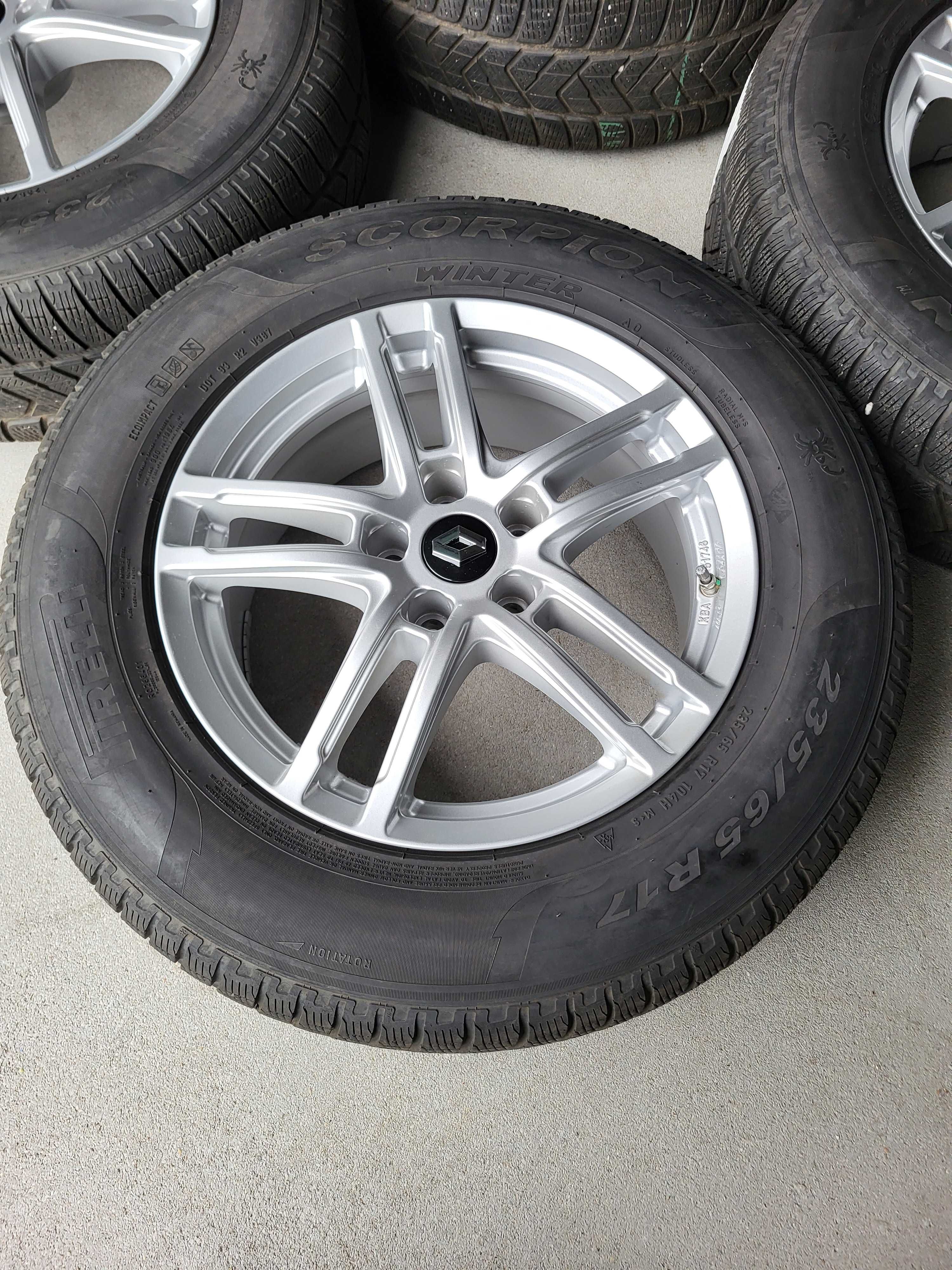 [K144] Koła zimowe 17 Cali 5x114,3 Pirelli 235/65/17 Renault Espace