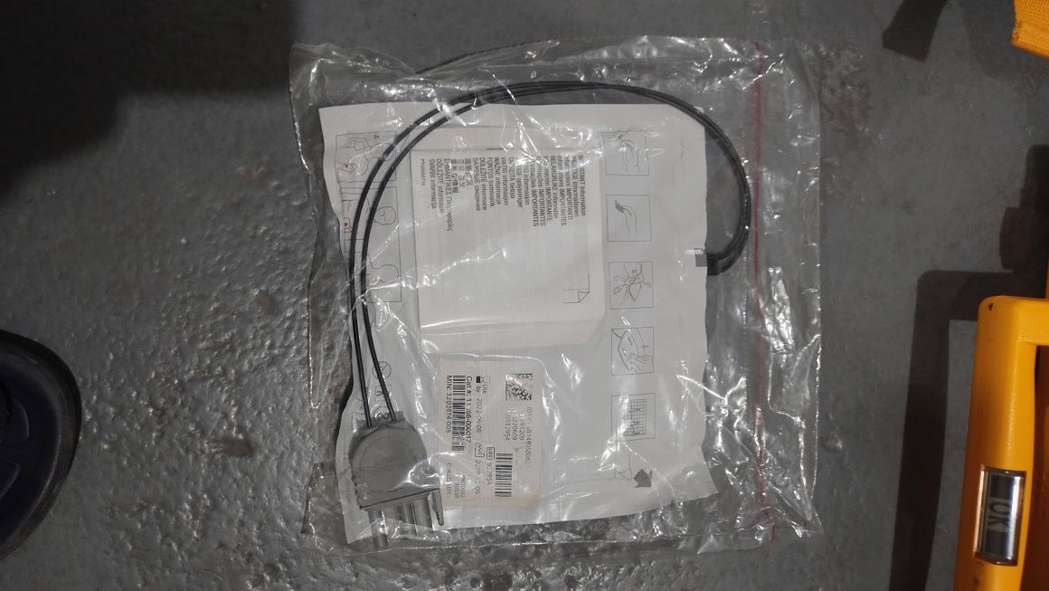Lifepak 500 Defibrylator Półautomatyczny AED