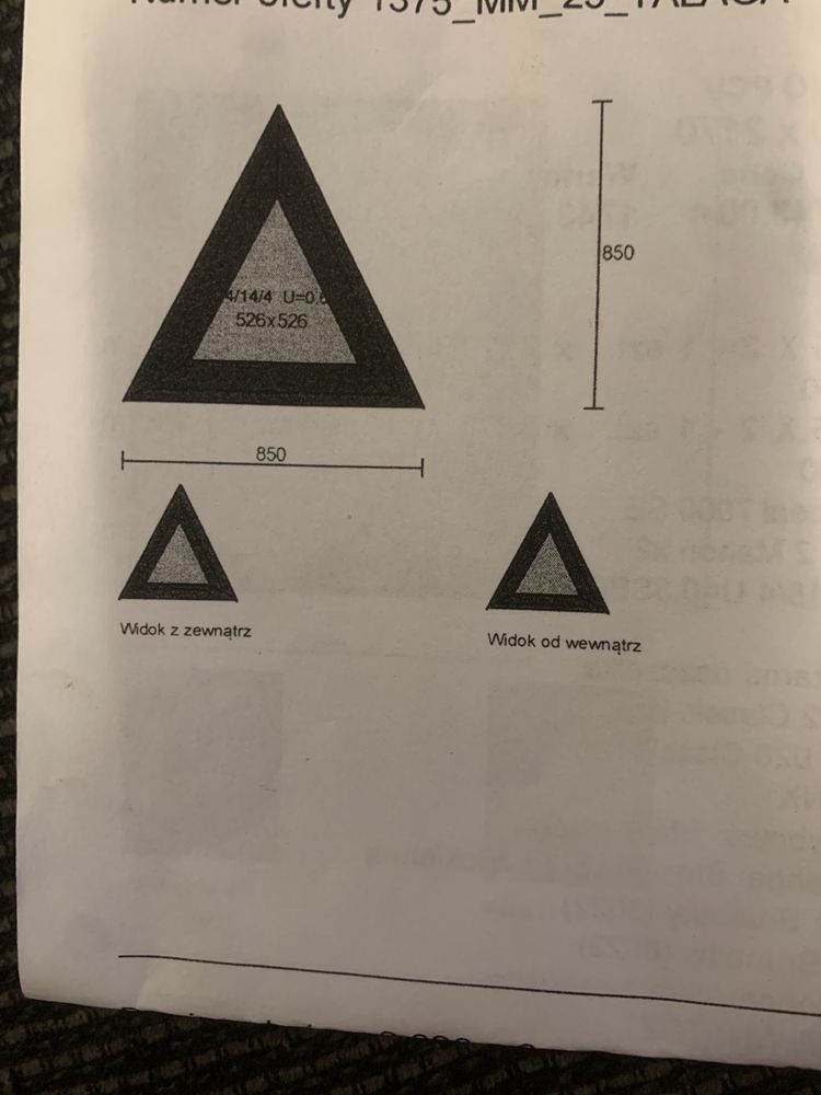 Okno PCV trójkąt trzyszybowe