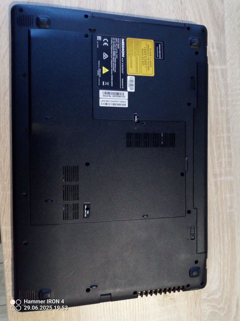 Laptop Medion Erazer do gier 15.6' napęd 24 GB ram SSD gratisy