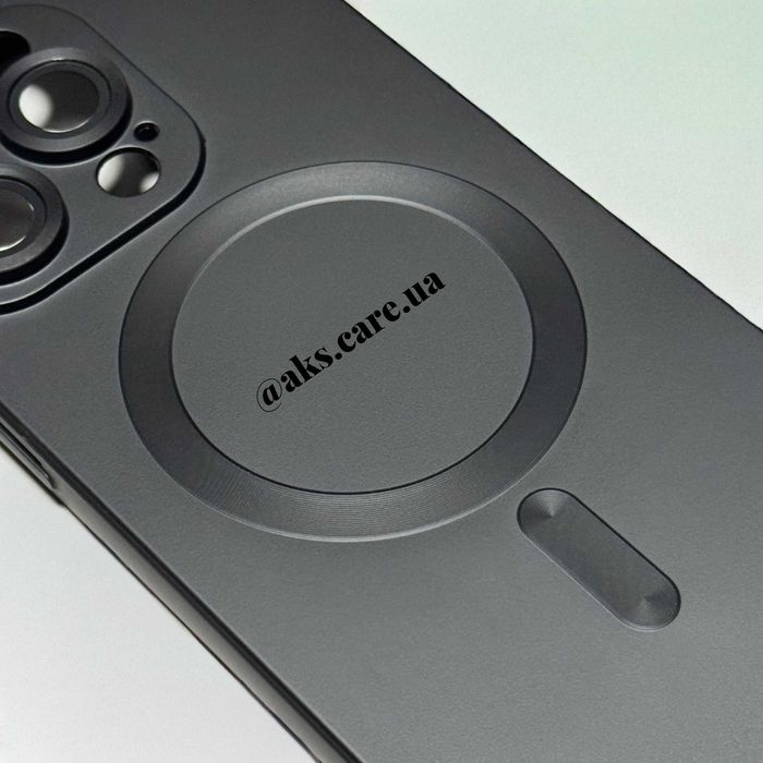 Чорний силіконовий чохол магніт протиударний MagSafe з лінзами iPhone