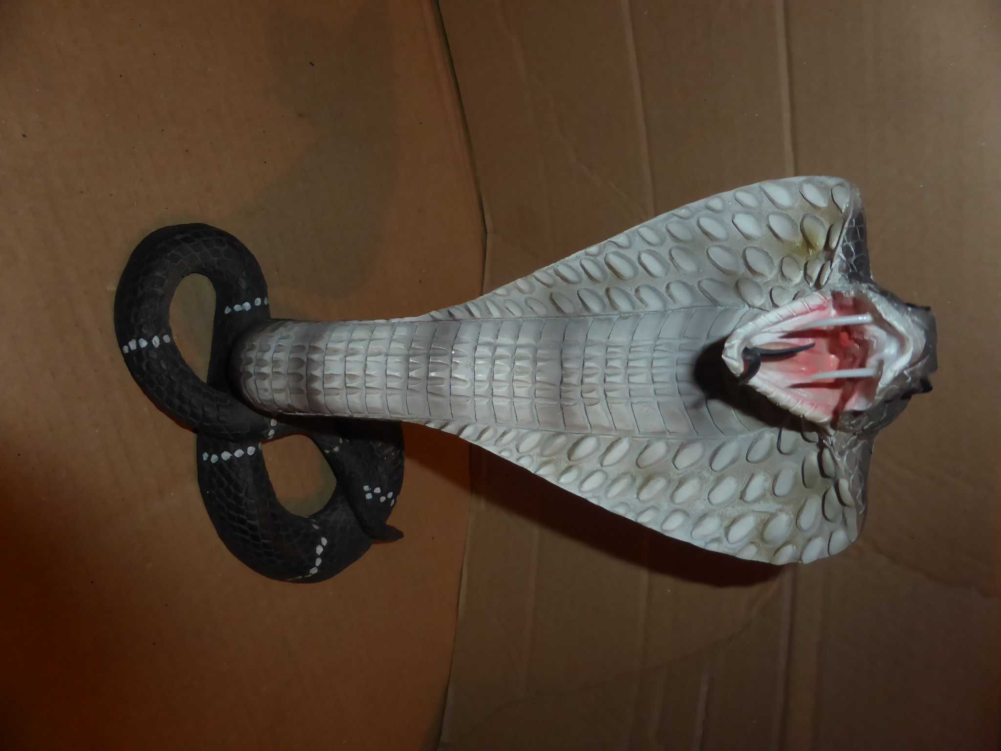 Новая Злющая Змея кобра на Подарок