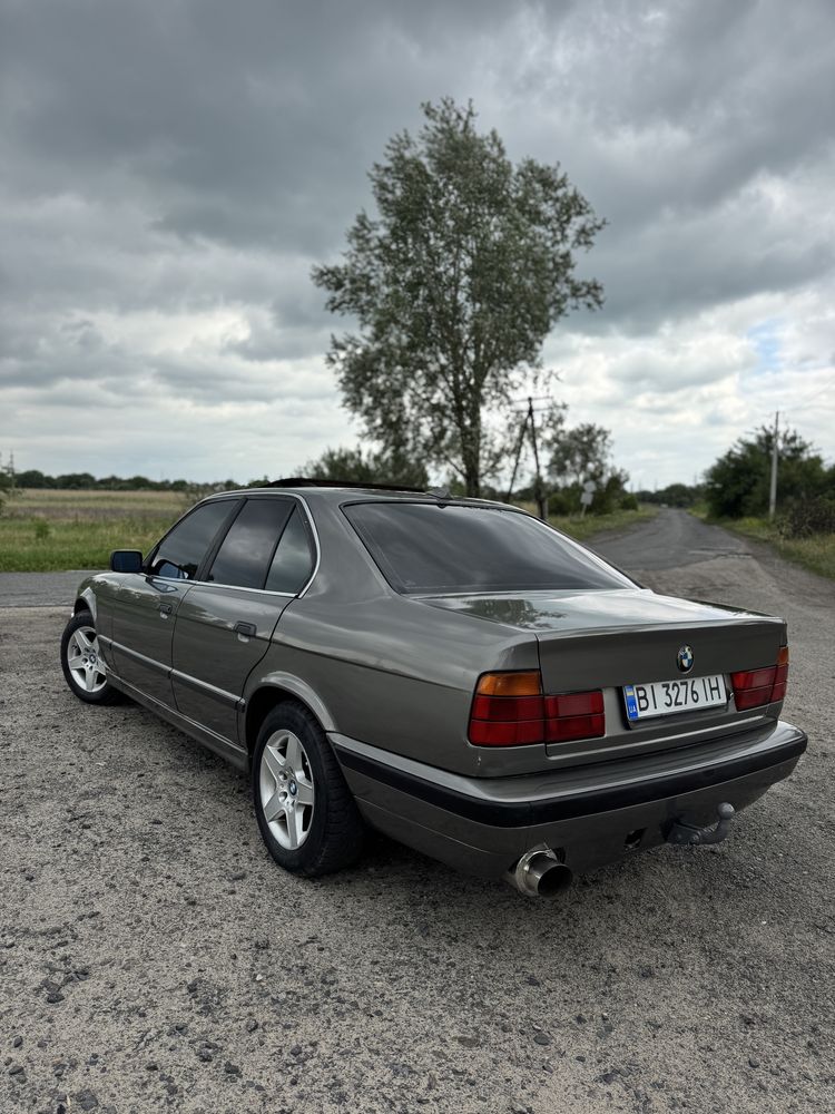 Продам BMW E34 520I м50б20