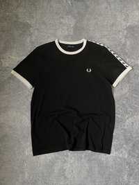 Футболка Fred Perry з лампасами