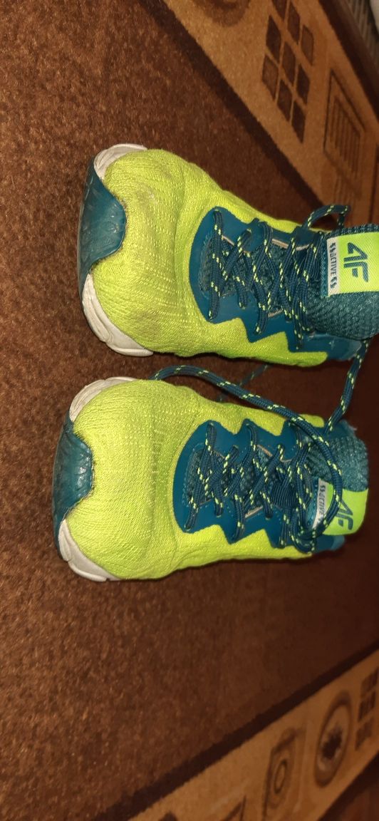 4F r. 35 buty adidas lekkie sportowe pianka zielone