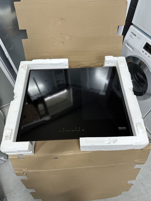 Чудовий стан!Індукційна плита Miele KM7464 FL