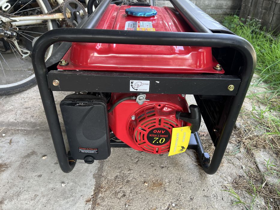 Agregat prądotwórczy generator prądu Zeus 2700 W Domac