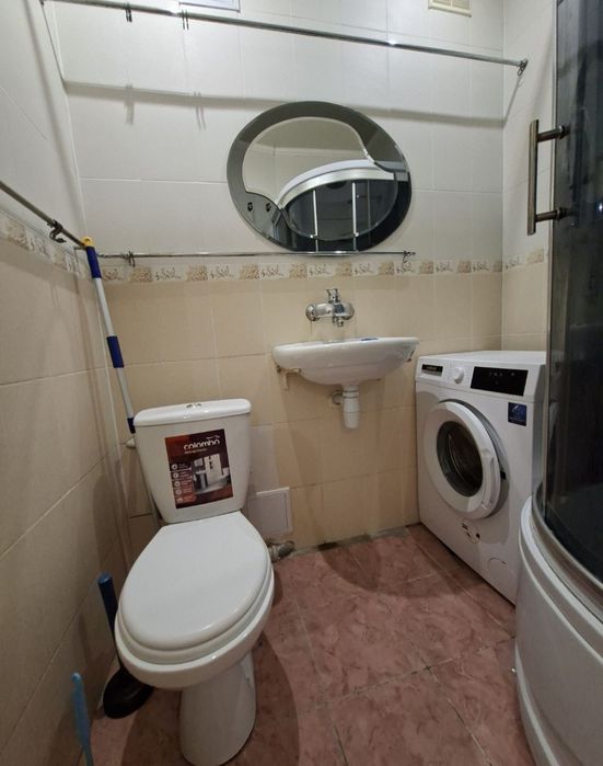 Сдам 1ком . квартиру в центре города.