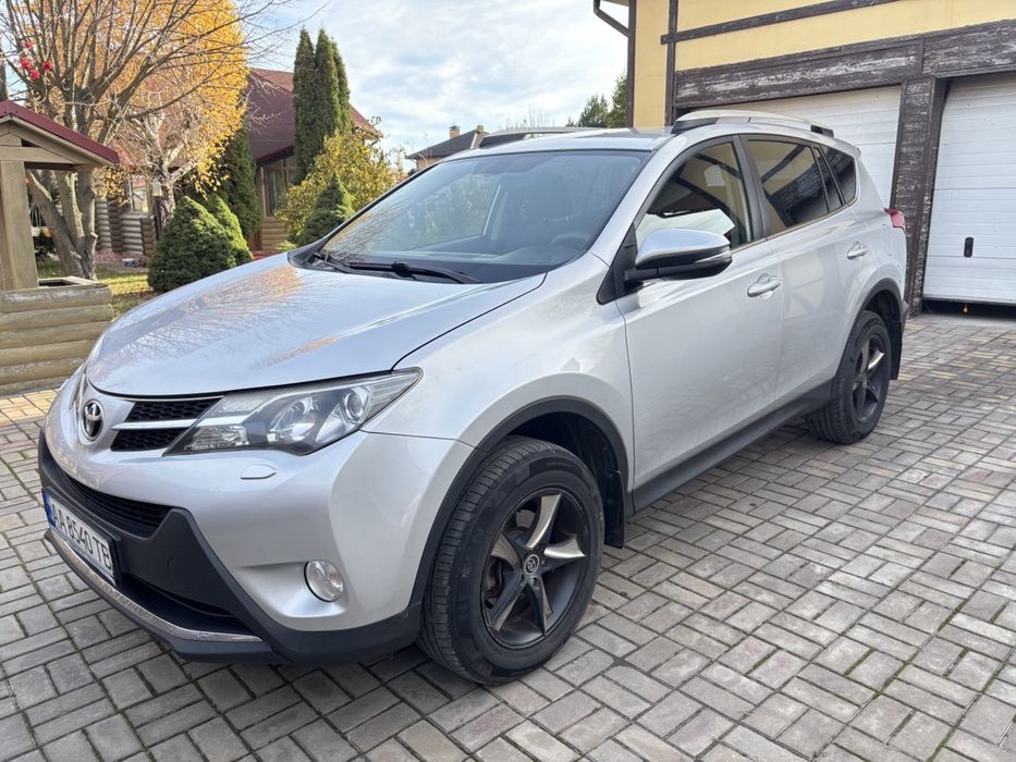 Продам Toyota Rav4(oficial)