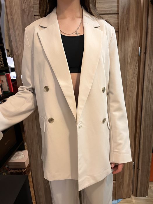 Nowy garnitur kremowy H&M rozmiar 36