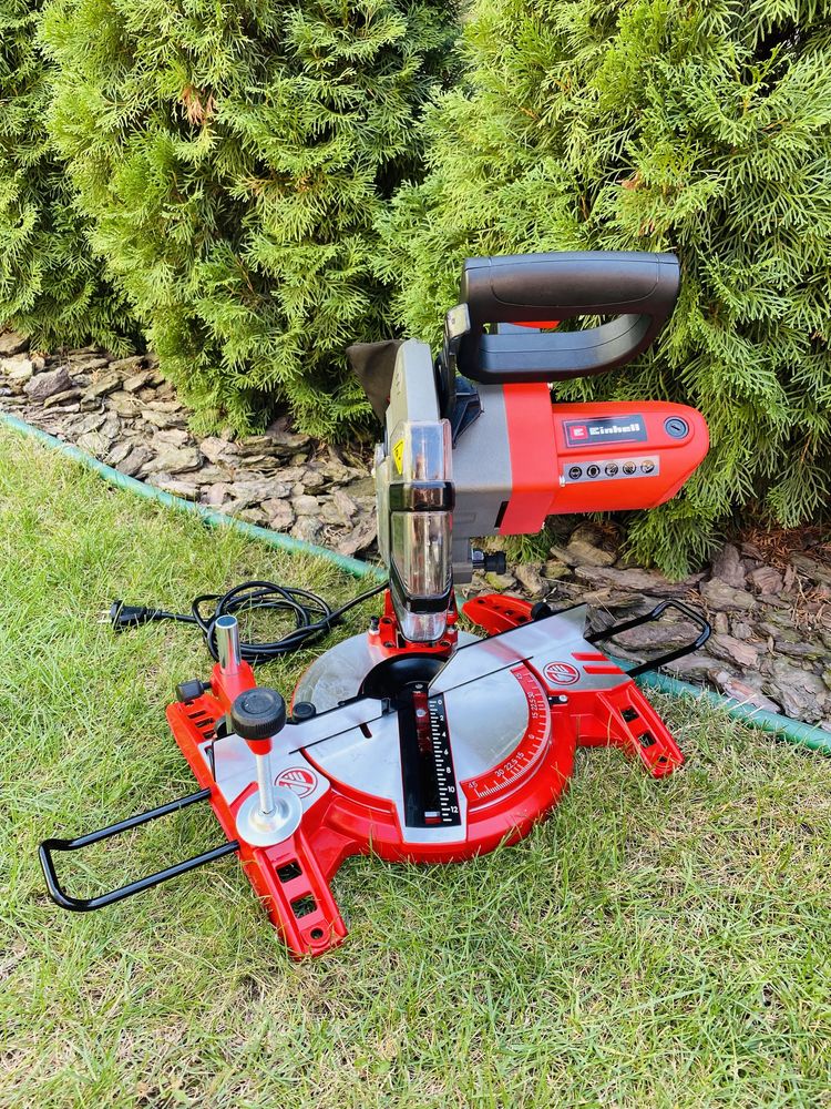 Торцювальна пила Einhell TC-MS 2112 з Німеччини