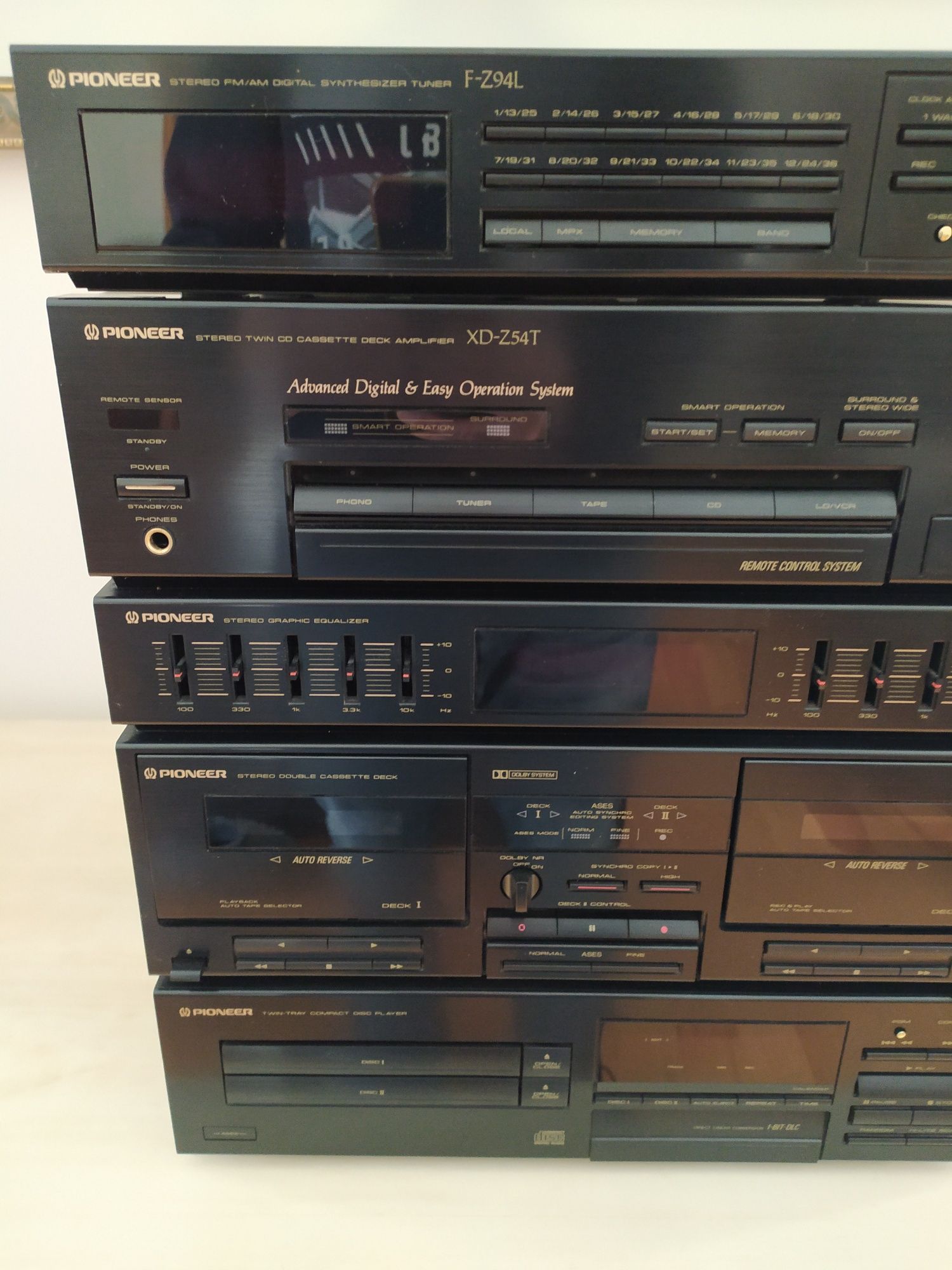 Pioneer aparelhagem rádio, cassetes duplo, CD duplo, equalizador.