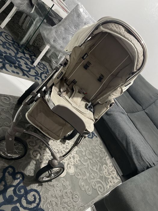 Carrinho de bebe como novo em boas condicoes para desocupar alguma duv