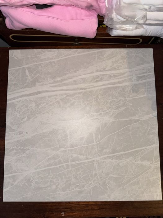 Плитка нова 43*43