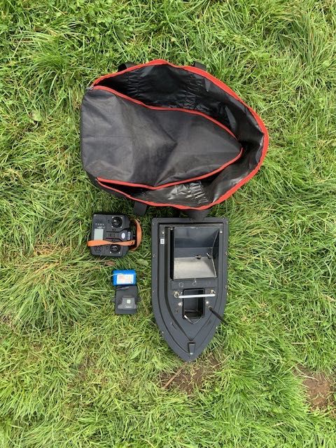 Карповий кораблик flytec d16