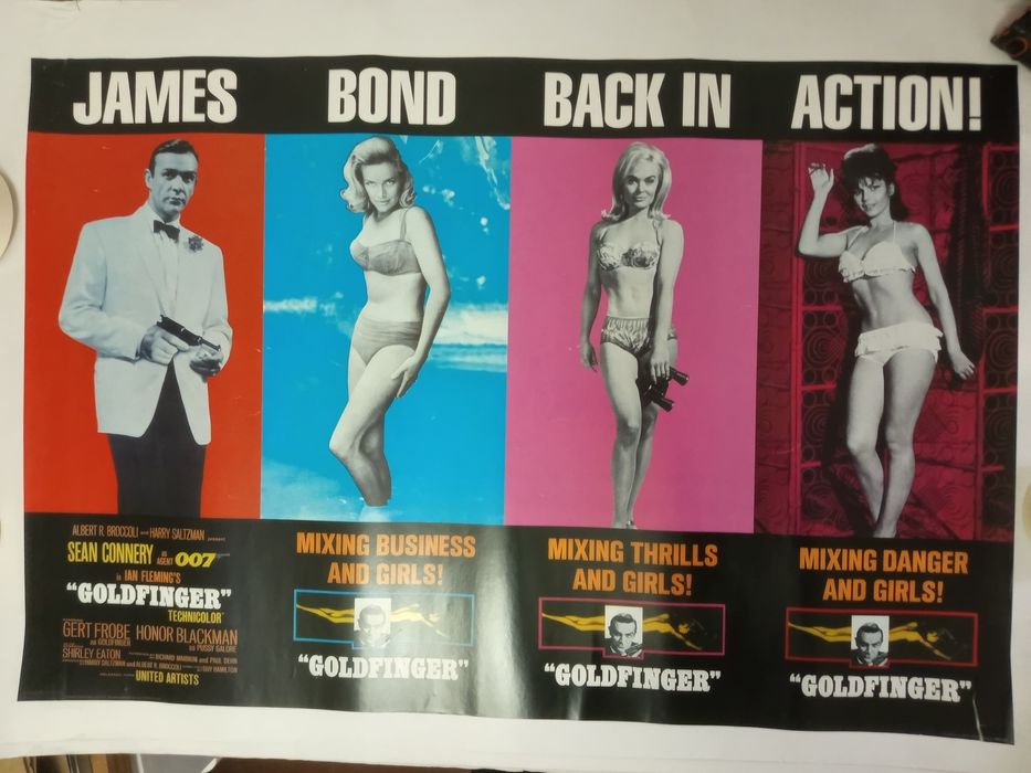 Poster antigo James Bond back in action 91X61Cm