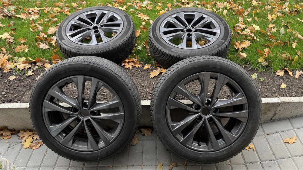 Kola 18 5x114,3 oponami całorocznymi Michelin Crossclimate 2 215/55R18