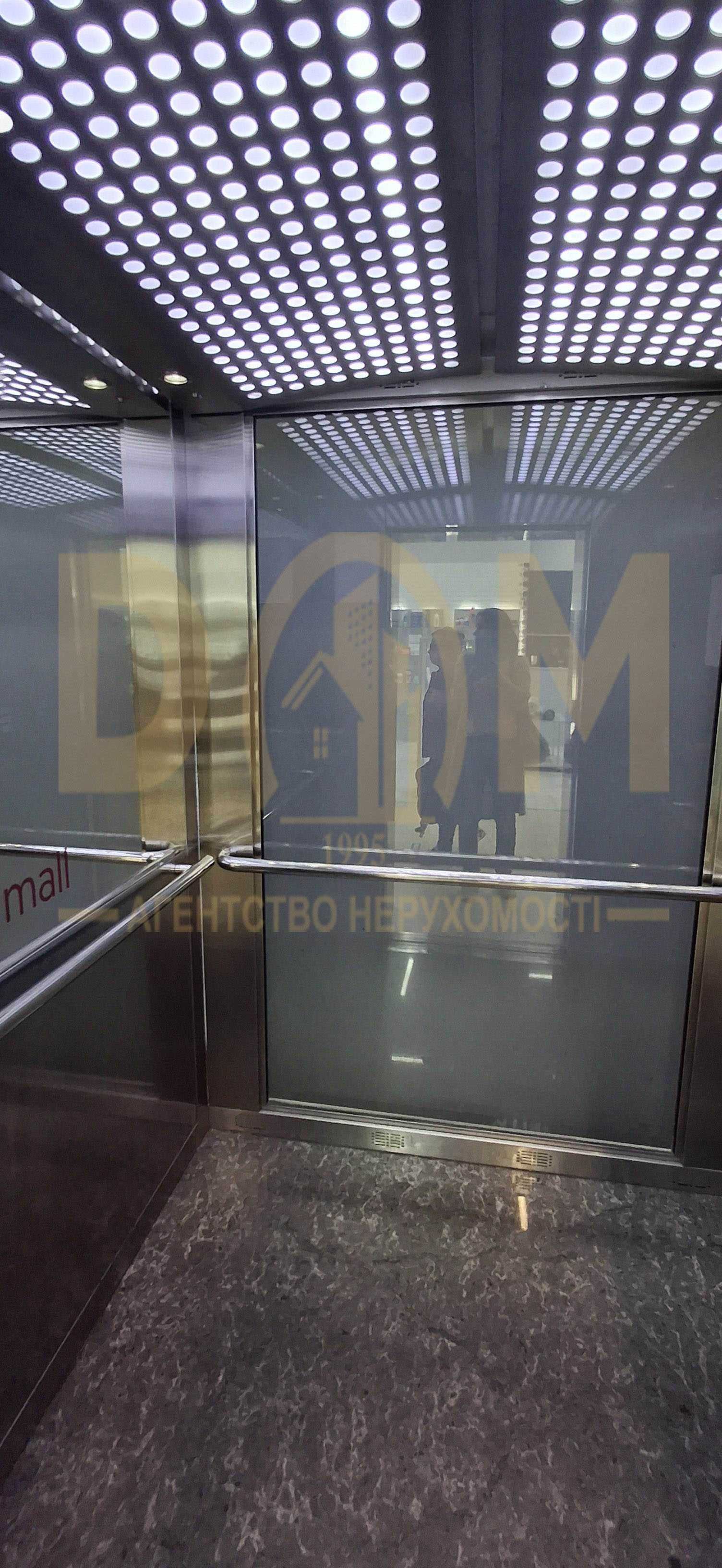 Продам приміщення 347м, Вишневе, вул. Київська, 2-Л, ТЦ Cherry Mall