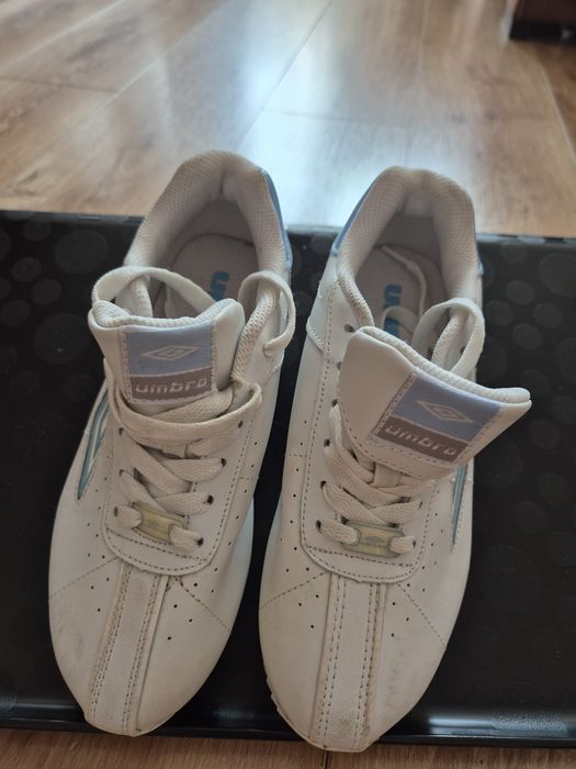 Buty Umbro nowe 37.5