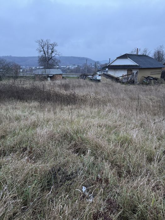 Продаж, будинку, землі.