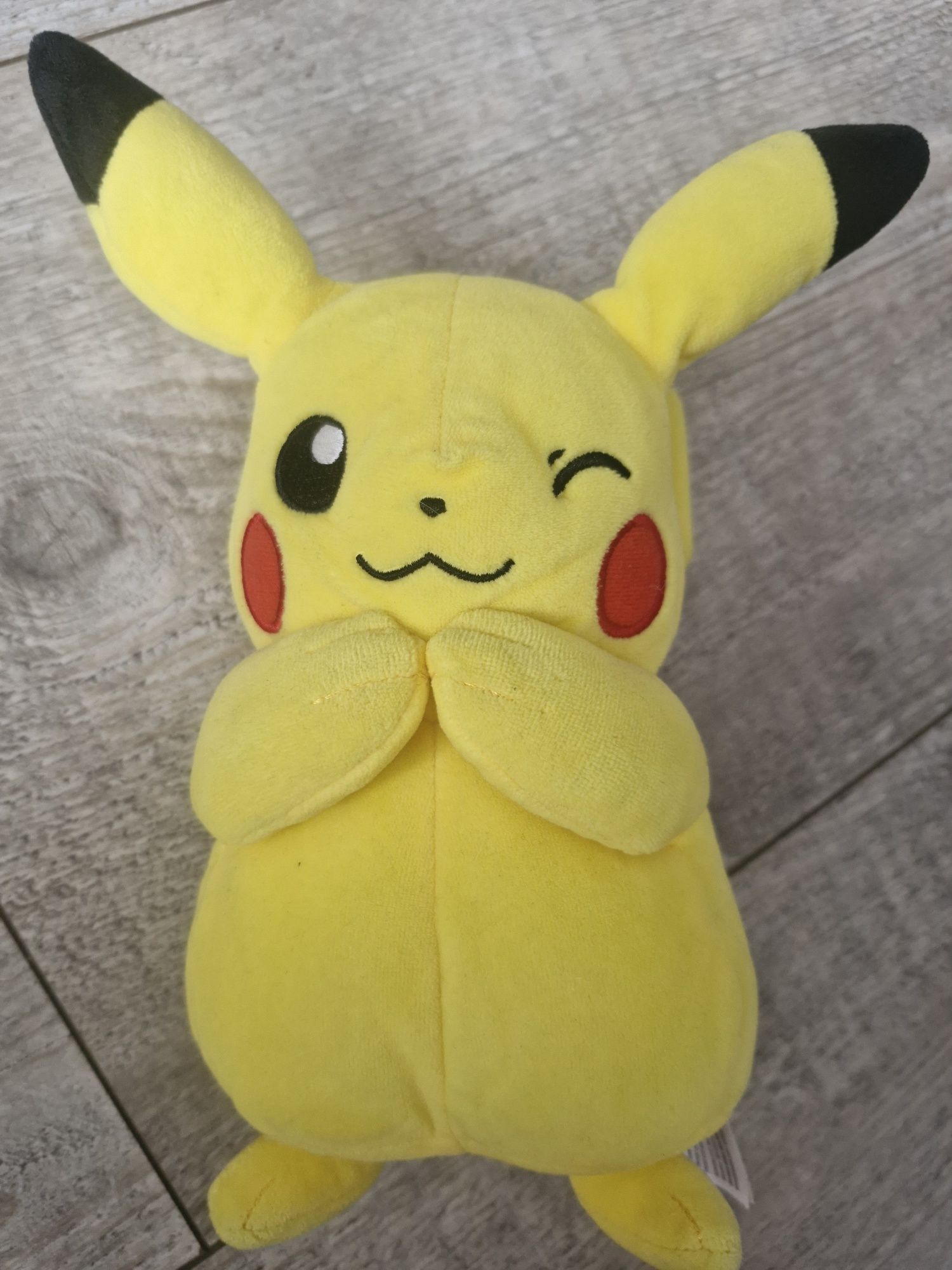 Maskotka Pikachu Pokemon, Sonic, Two tails
do wyboru:
Pikachu (z uszam