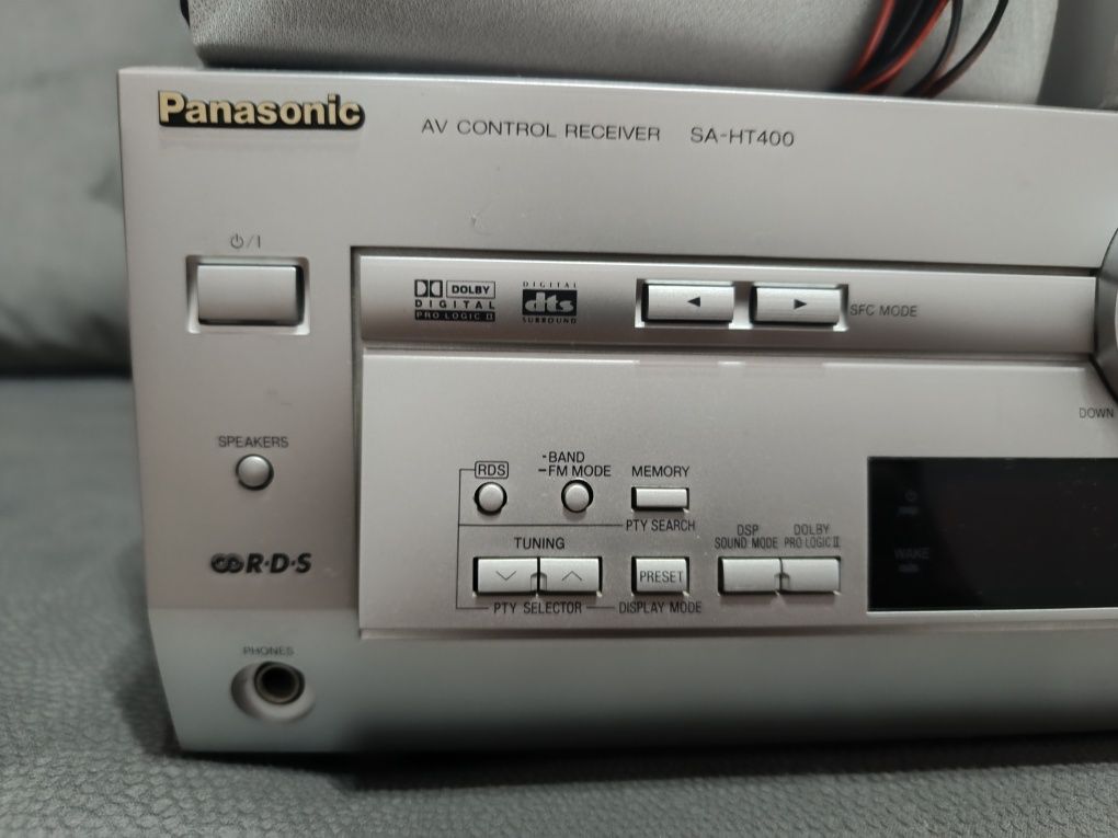 Wieża Panasonic SA-HT400