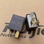 РЕЛЕ Универсальное TYCO PBT-GF30/12 v (5 контактов, для автомобиля)