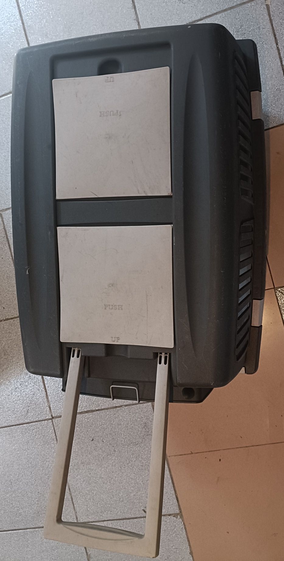 Caixa transportadora/ box animais