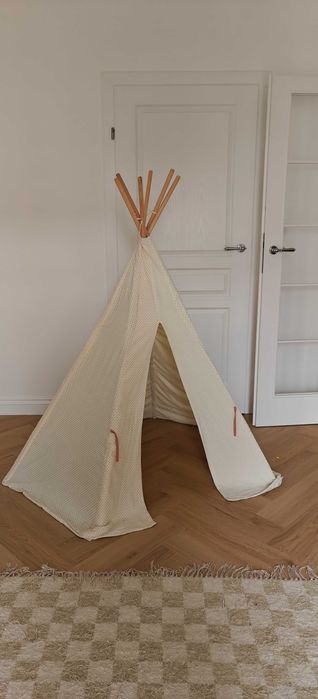 Namiot dziecięcy fosforyzujący Zara home
