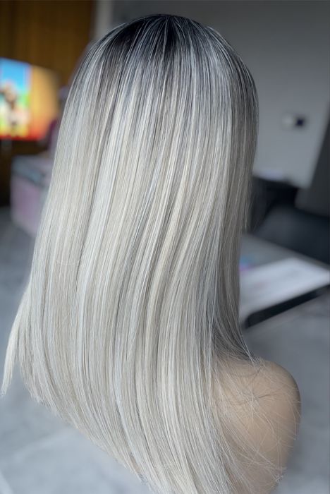 Peruka wlosy z odrostem blond piekny odcień