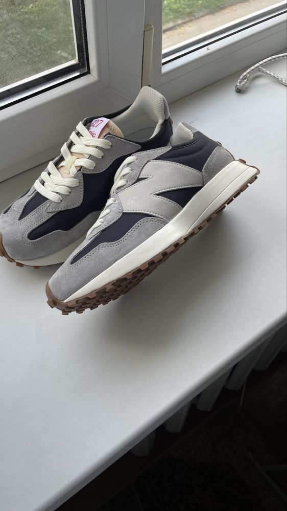 Кросівки new balance 327 40 розмір