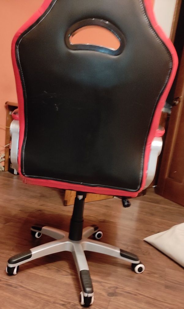 Комп'ютерне ігрове крісло trust 705 RYON Gaming Chair
