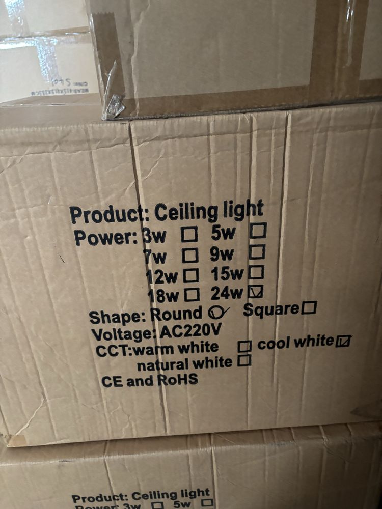 Hurtowa sprzedaż paneli, lamp, świetlówek sufitowych LED