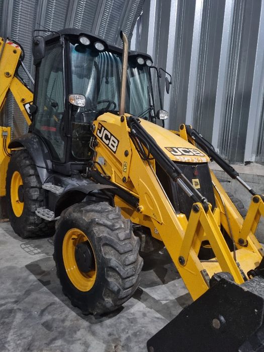 Послуги ескаватора, трактора JCB