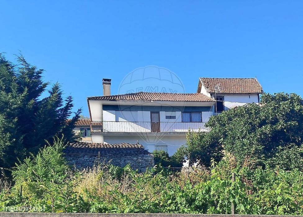 Moradia T6 para venda