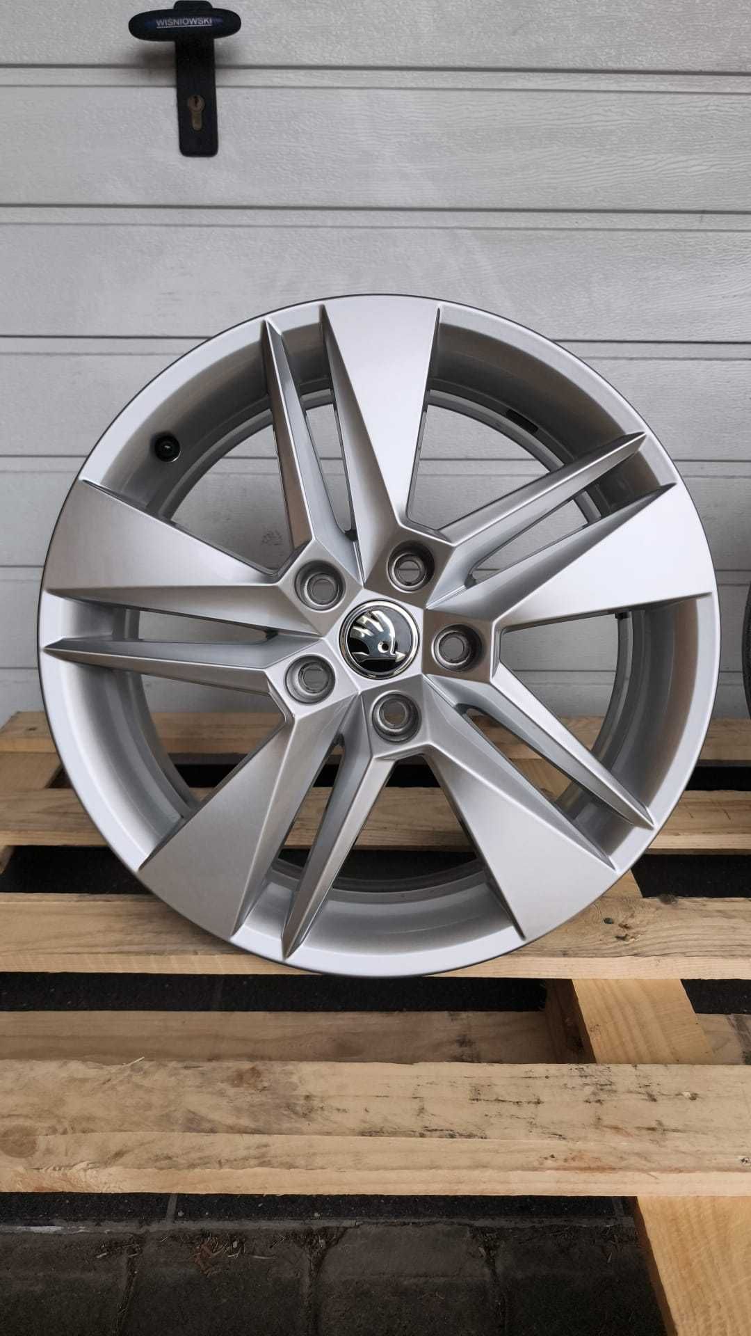 Felgi aluminiowe Skoda Superb III Audi Vw Seat 17" 5x112 Et41 (OL597F)