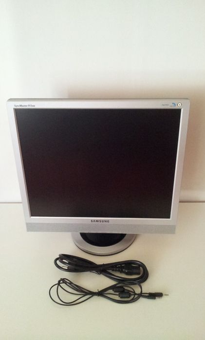 Monitor Samsung SyncMaster 913BM - 19" - com coluna