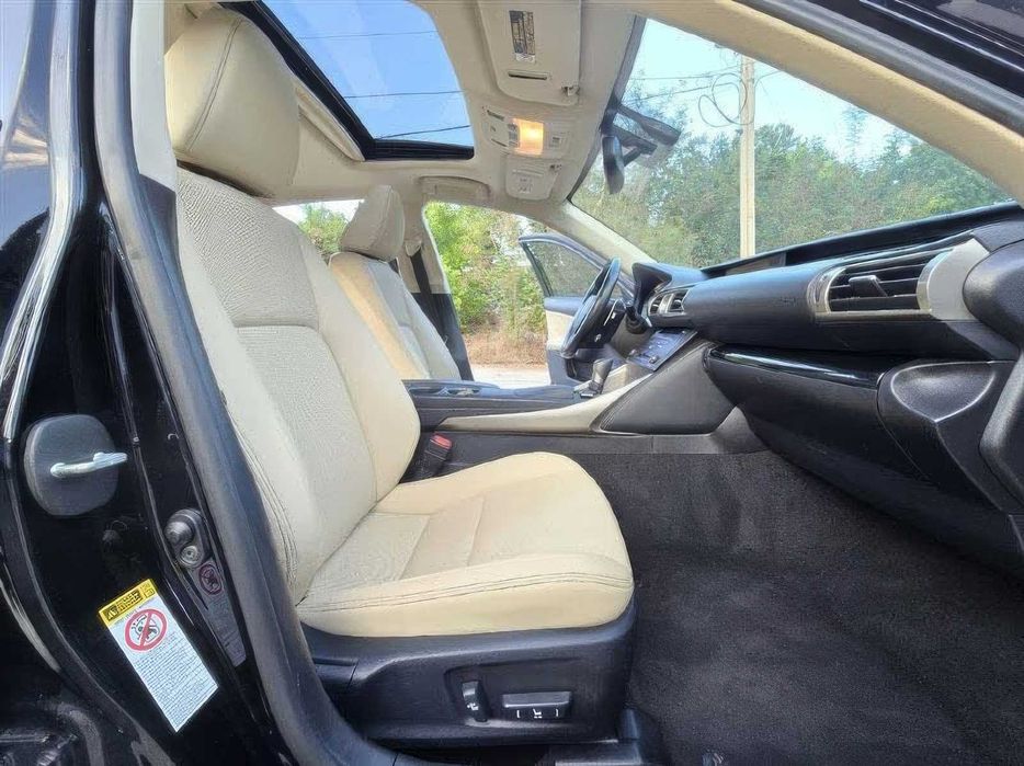 Lexus IS 200t      2016