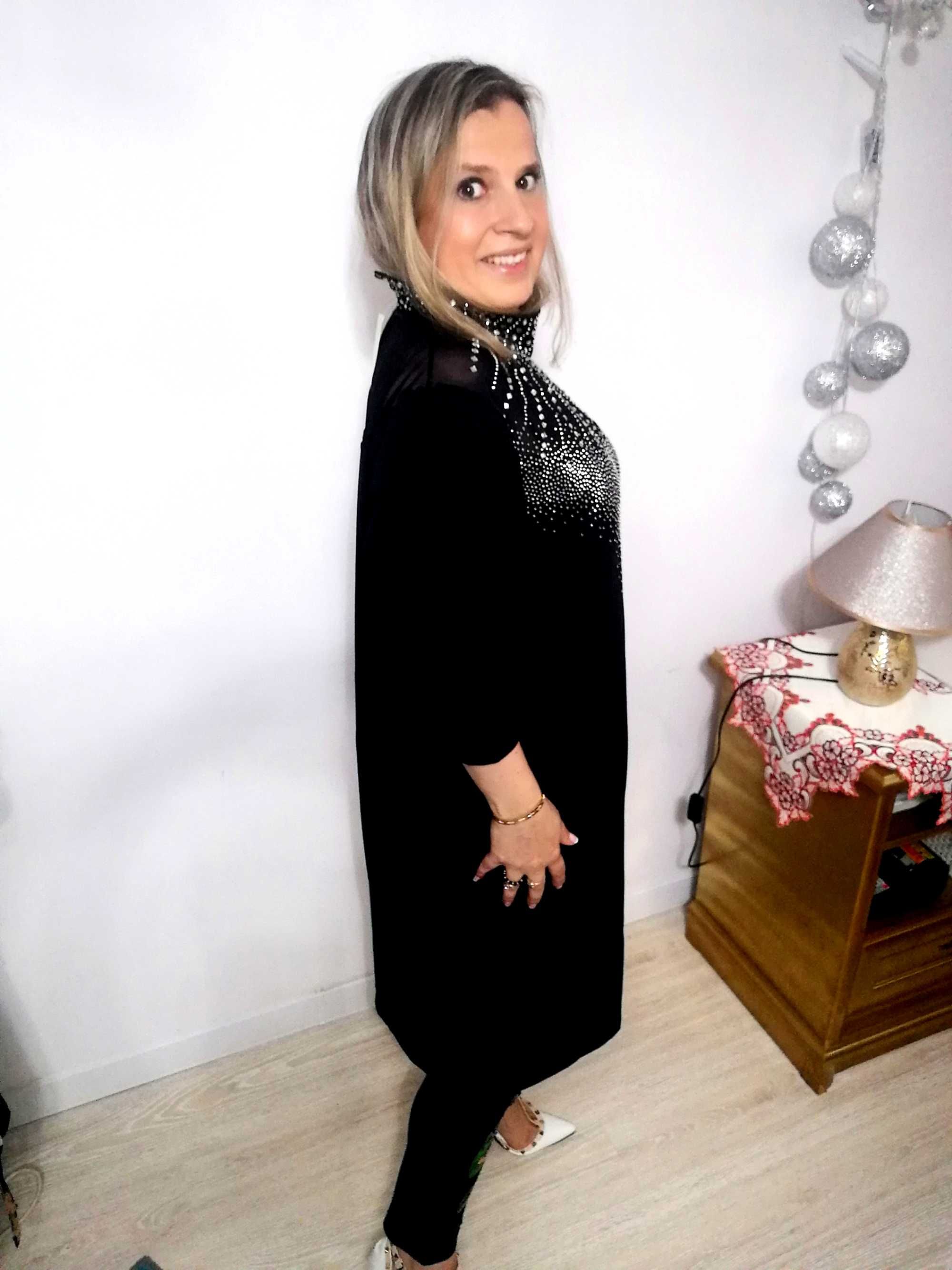 Wikiland Plus Size 48 4XL Piękna elegancka sukienka *Mała Czarna*