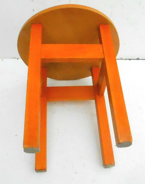 Taboret drewniany, stolik okrągły