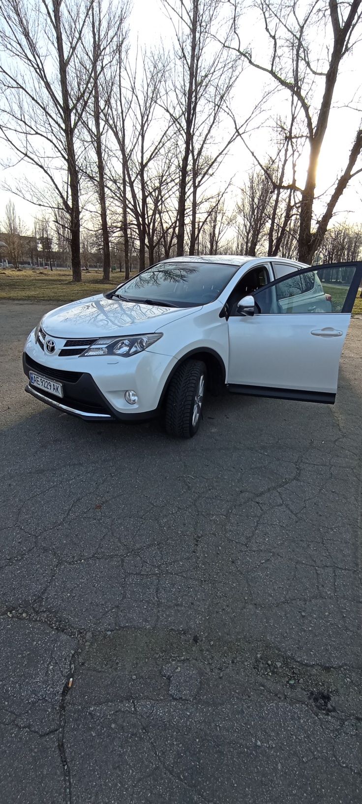 Автомобіль TOYOTA RAV4, 2013 рік випуску, 2,2 дизель