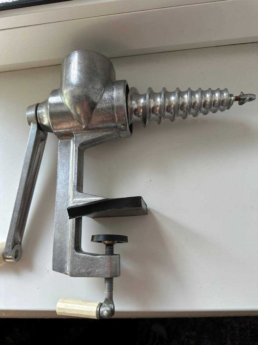 Ручная соковыжималка ссср