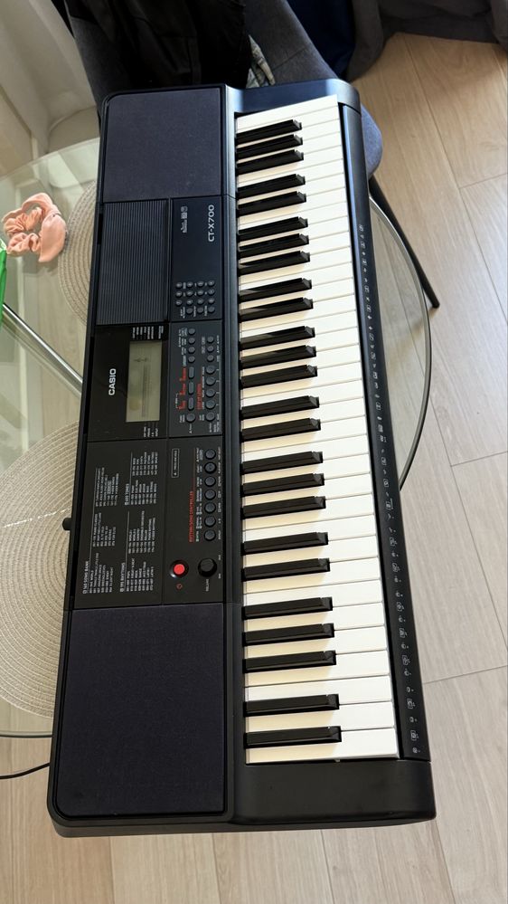 Синтезатор Casio CT-X700